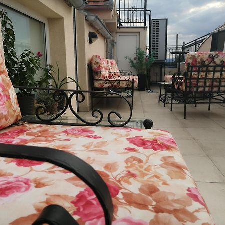 New And Nice Apartments Kragujevac Esterno foto
